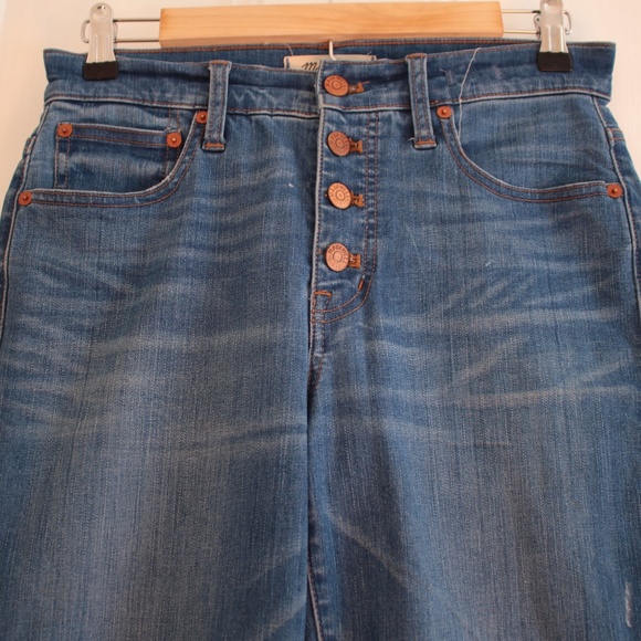 Cali Demi-Boot Jeans in Bronson Wash:‎ Button-Front Edition Size 26 - Picture 3 of 13